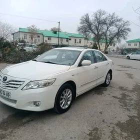 Toyota Camry 2011
