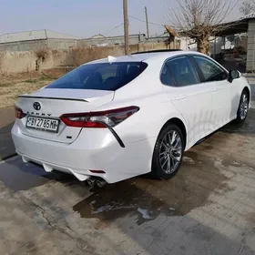 Toyota Camry 2022