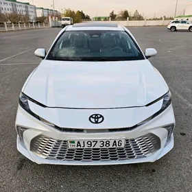 Toyota Camry 2025