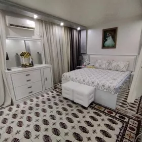 4-КОМНАТ 10МКР 1-ЭТАЖ