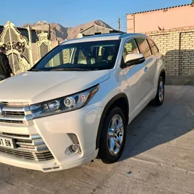 Toyota Highlander 2019