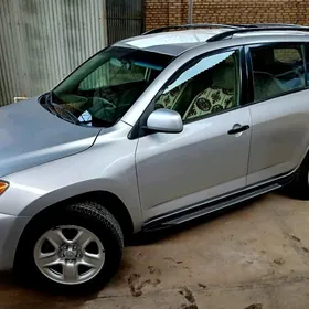 Toyota RAV4 2010