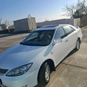 Toyota Camry 2004