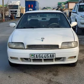 Nissan Bluebird 1997