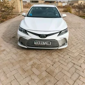 Toyota Camry 2022