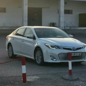 Toyota Avalon 2013