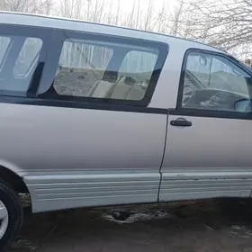 Toyota Previa 1992