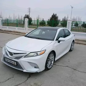 Toyota Camry 2020