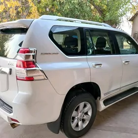 Toyota Land Cruiser Prado 2015