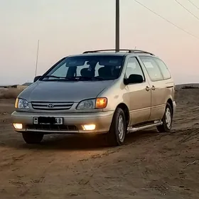 Toyota Sienna 2001