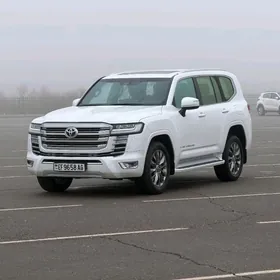 Toyota Land Cruiser 2023