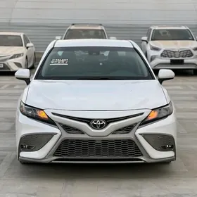 Toyota Camry 2022