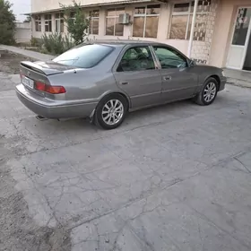 Toyota Camry 1999
