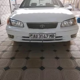 Toyota Camry 2001