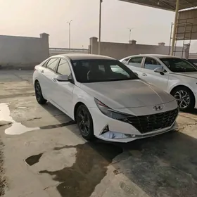 Hyundai Elantra 2021