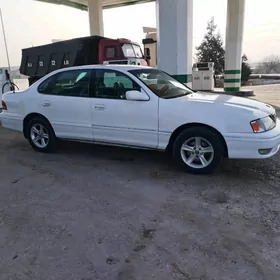 Toyota Avalon 1999