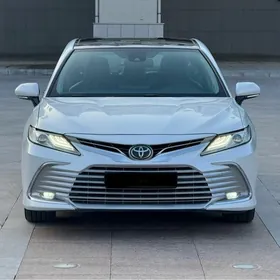 Toyota Camry 2022