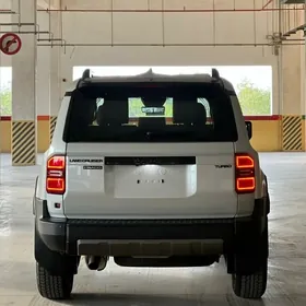 Toyota Land Cruiser Prado 2025