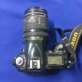 Nikon D90