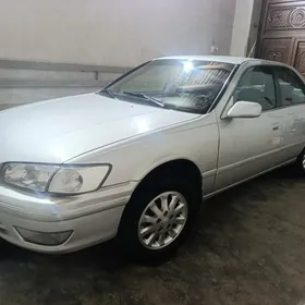 Toyota Camry 2000