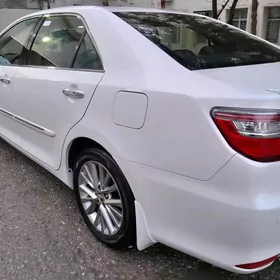 Toyota Camry 2015