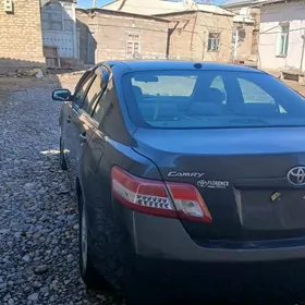 Toyota Camry 2010