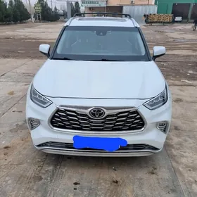 Toyota Highlander 2020