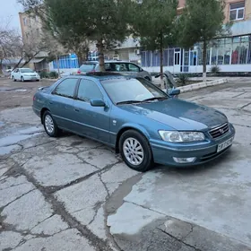 Toyota Camry 2000