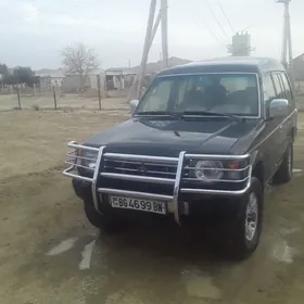 Mitsubishi Pajero 1998