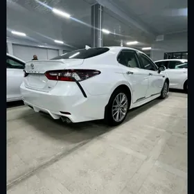 Toyota Camry 2022