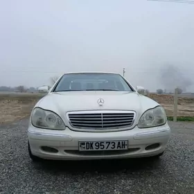 Mercedes-Benz 500SEL 2000