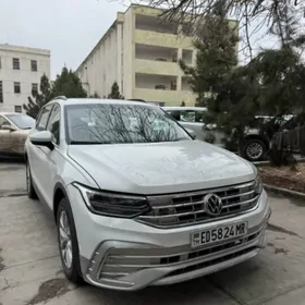 Volkswagen Tiguan 2021