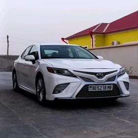 Toyota Camry 2020