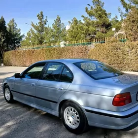 BMW E39 1998