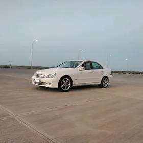 Mercedes-Benz C-Class 2005