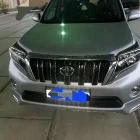 Toyota prado  2015