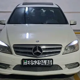 Mercedes-Benz C300 2010