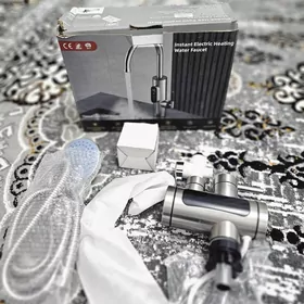 Smistitel özi suwy gyzdyrýan