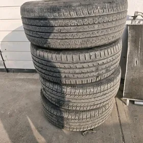 215/55/17 yokohoma 2024