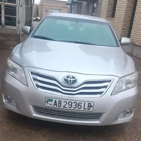 Toyota Camry 2010