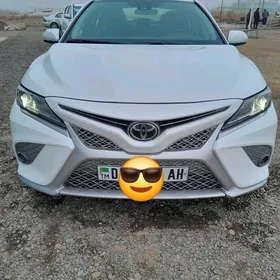 Toyota Camry 2020