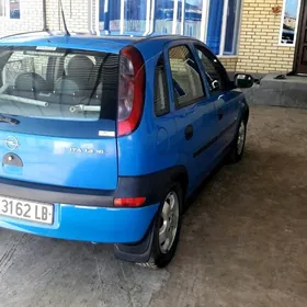 Opel Corsa 2001