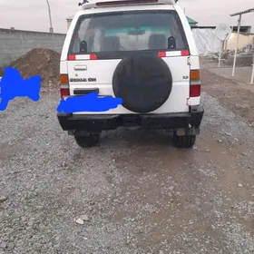 Mitsubishi Pajero 1995