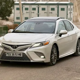 Toyota Camry 2020