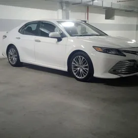 Toyota Camry 2020