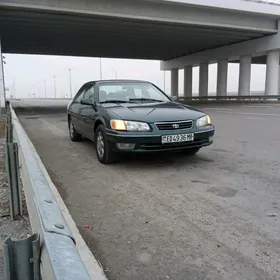 Toyota Camry 1998