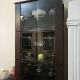 Сервант шкаф