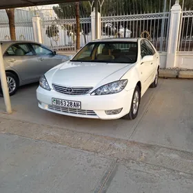 Toyota Camry 2004