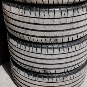 235 45 18 Mishelin 24Ý