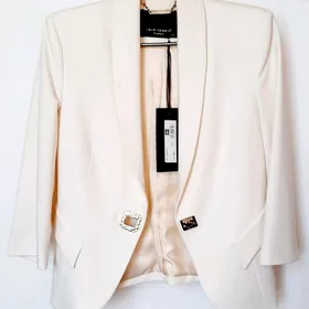 ПИДЖАК БЕЛЫЙ НОВЫЙ